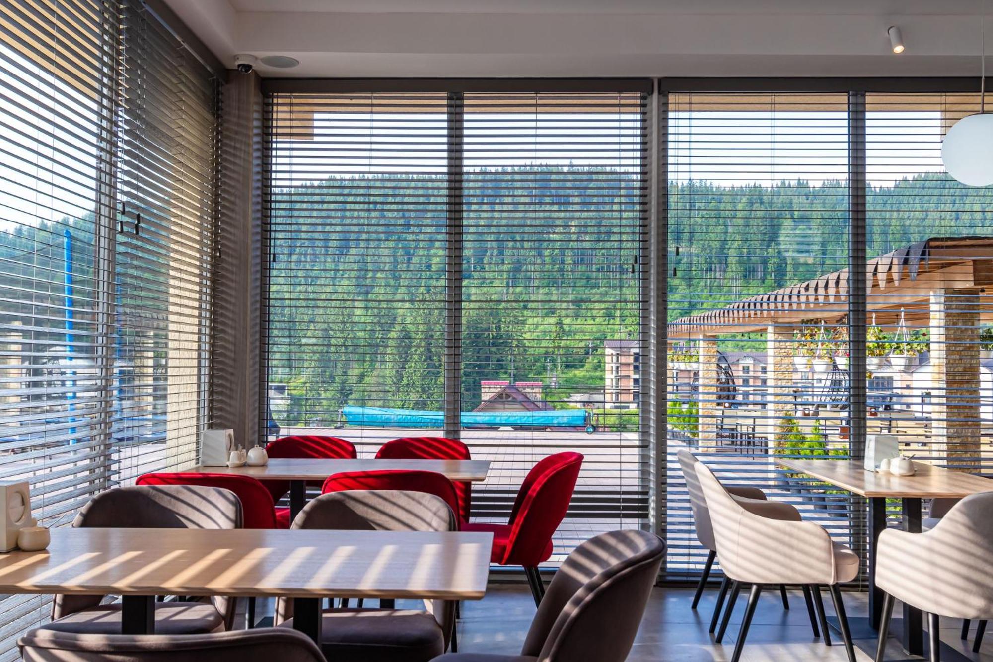 Gold Palace Wellness & Spa Bukovel Exterior photo