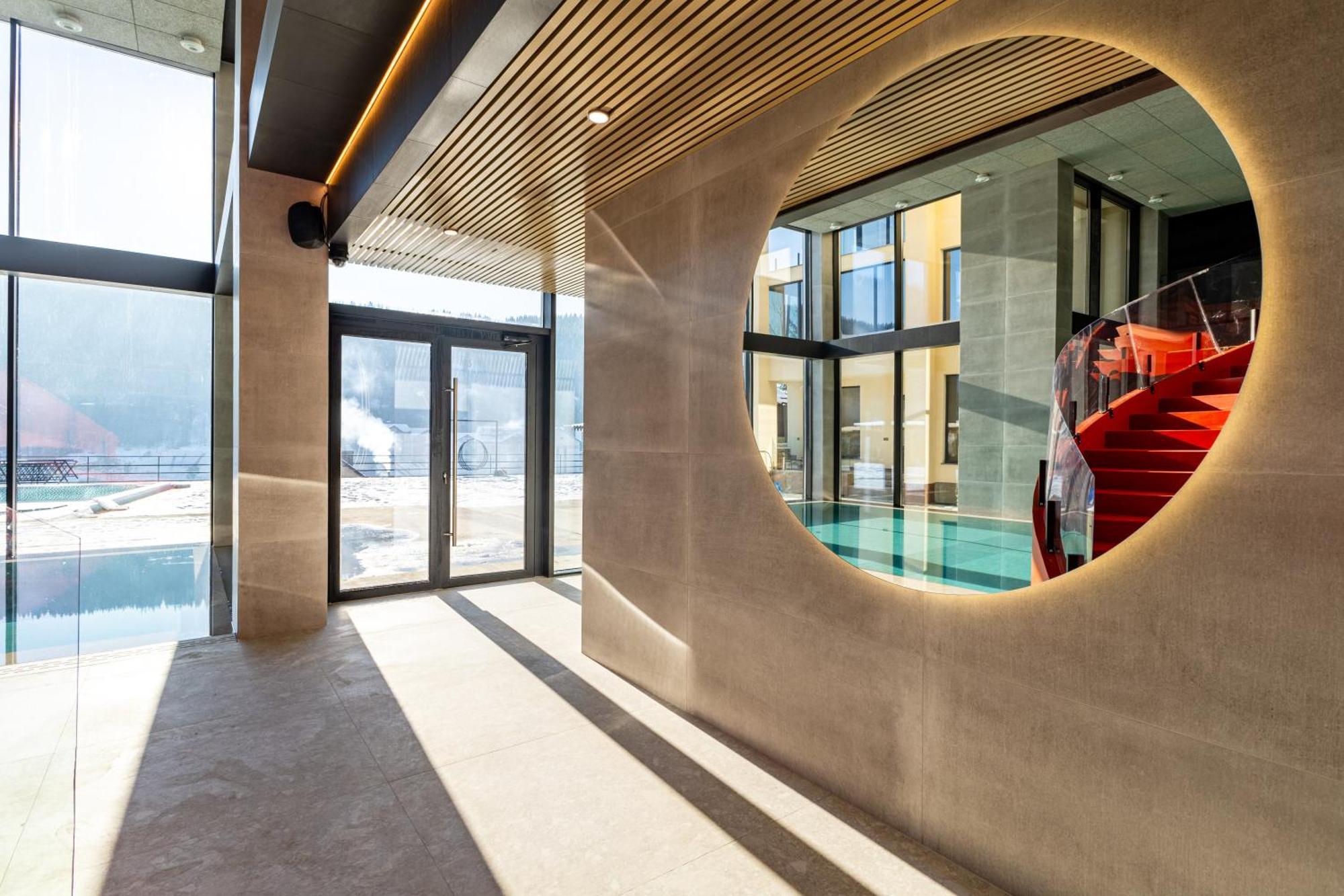 Gold Palace Wellness & Spa Bukovel Exterior photo