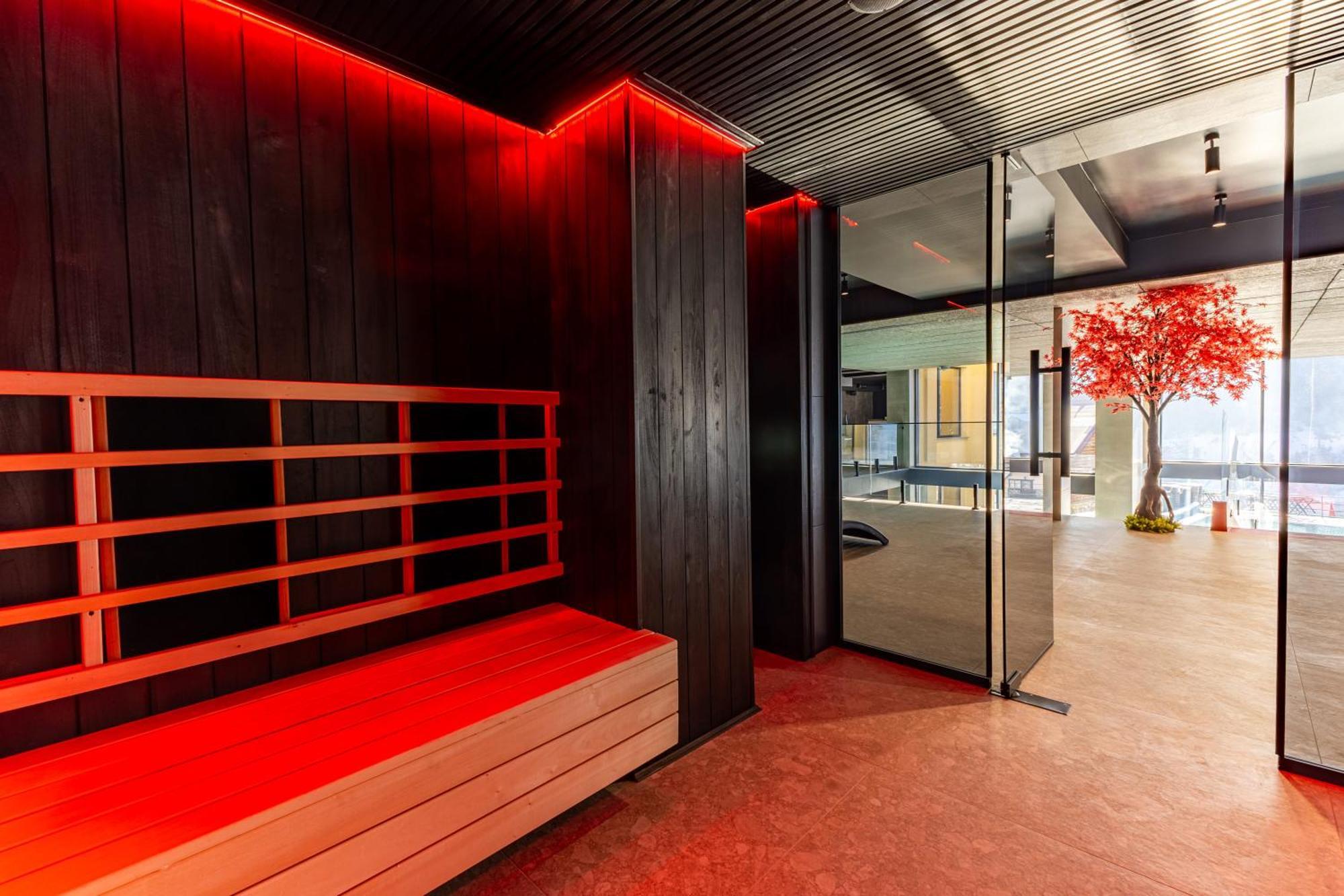 Gold Palace Wellness & Spa Bukovel Exterior photo